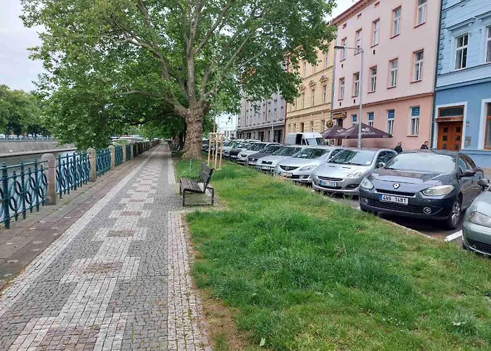 Apartman Csa #3# V Centru Hradec Kralove